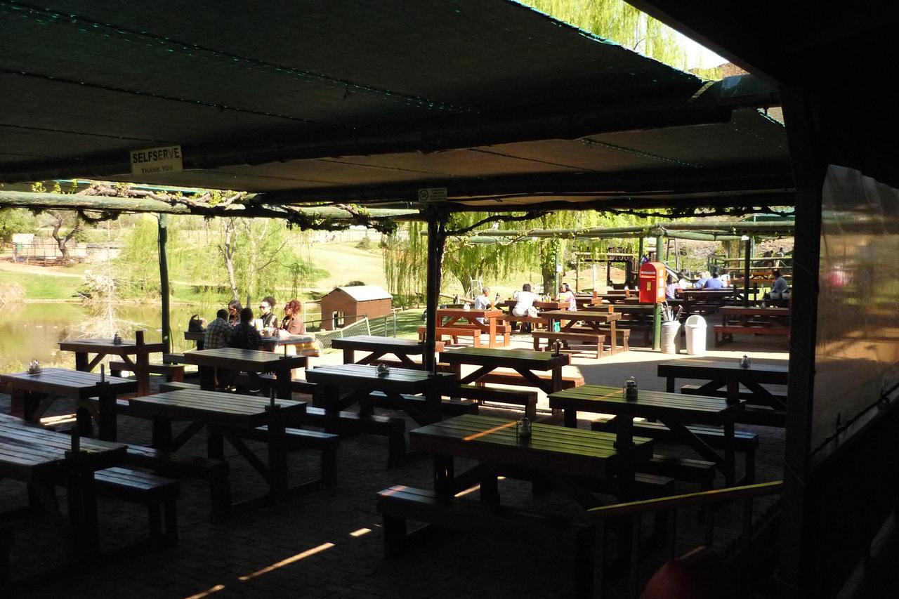 Wilgewandel Holiday Farm & Day Restaurant Oudtshoorn Εξωτερικό φωτογραφία