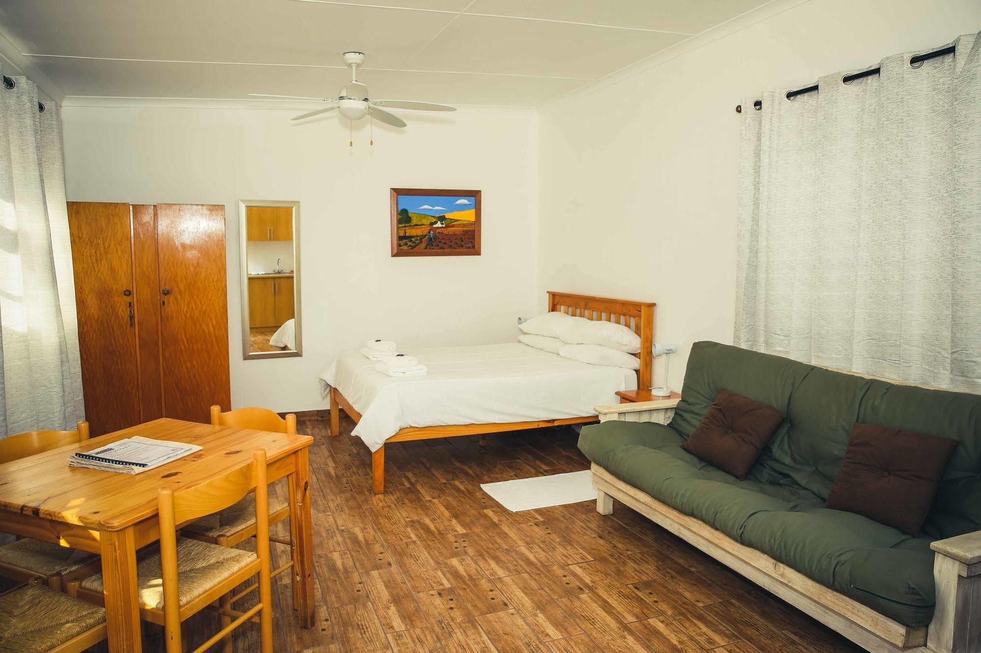 Wilgewandel Holiday Farm & Day Restaurant Oudtshoorn Εξωτερικό φωτογραφία
